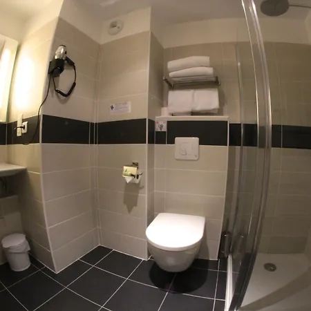 Restaurant Splendid Camargue מלון לה-גרו-דו-רואה