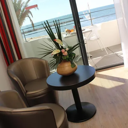 호텔 Restaurant Splendid Camargue 르그로뒤후아